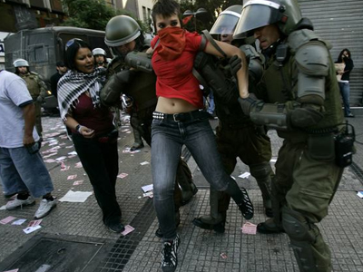 Νεκροί σε διαδήλωση κατά της αύξησης της τιμής του φυσικού αερίου Νεκροί σε διαδήλωση κατά της αύξησης της τιμής του φυσικού αερίου